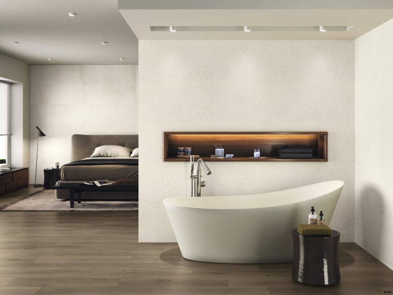 WALL-B-BONE-AND-TRESS-B-BONE